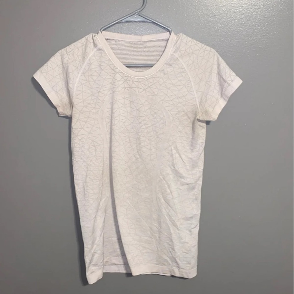 Lululemon swiftly tech